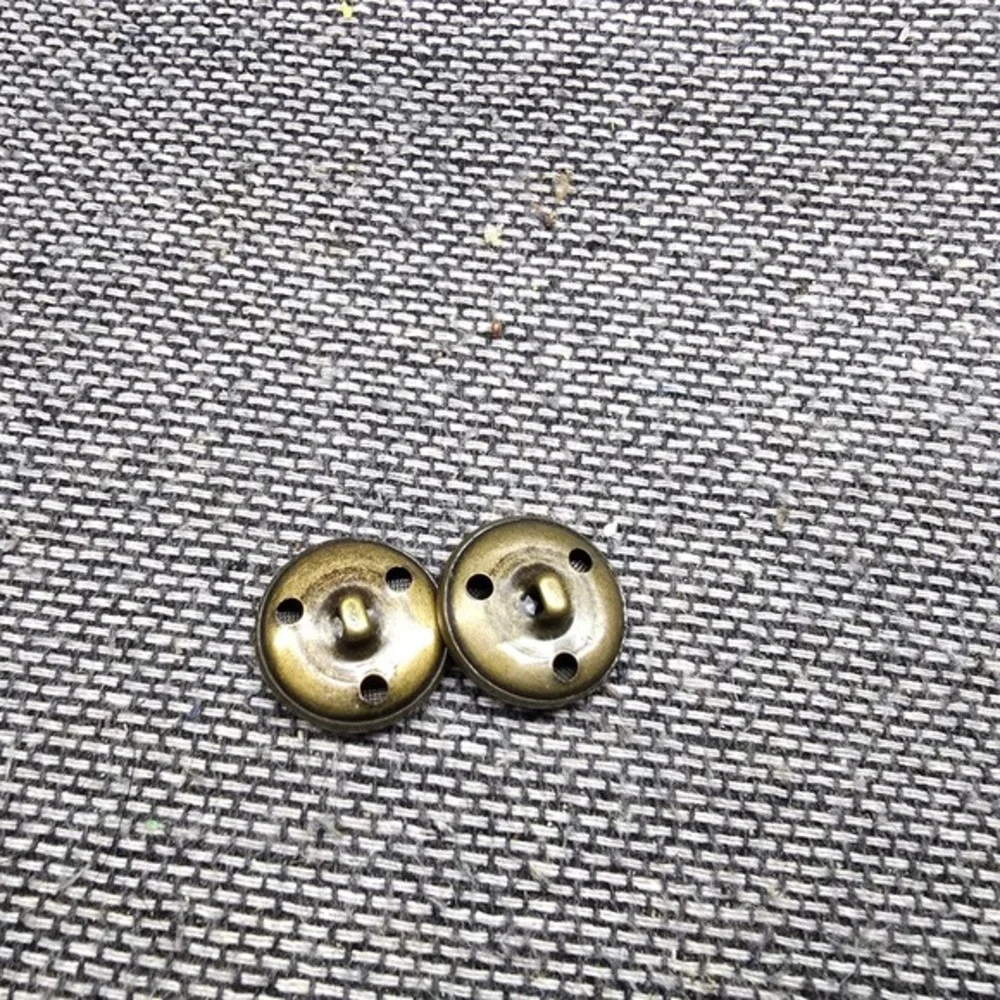 Buttons‎ Vintage Crest Heraldic Set of 2 Bronze Excellent Dark Academia